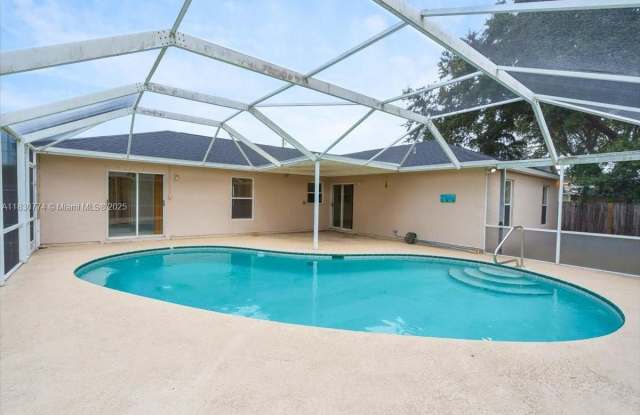 3749 SW Kasin St photos photos