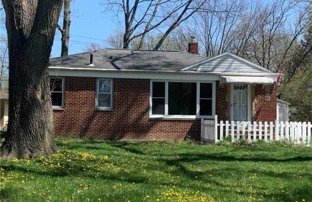 1861 Eaton Drive photos photos