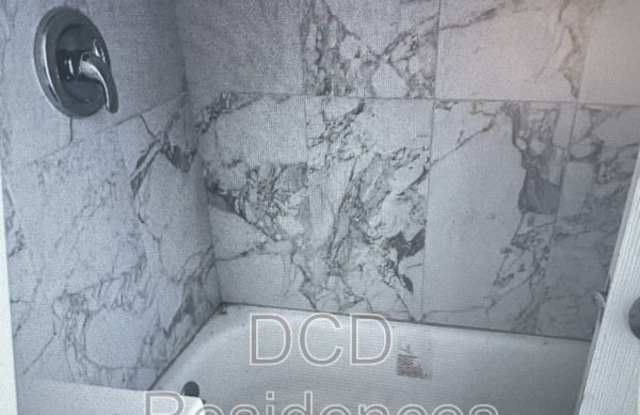 8310 Oak Forest Ct,    Apt 111 Tampa, FL 33615 Gallery 2