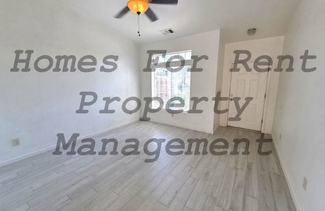 Immaculate 3 Bedroom 2 Bath Home Gallery 3