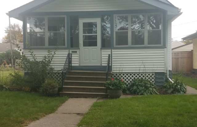 1000 Scheffer Avenue Gallery 2
