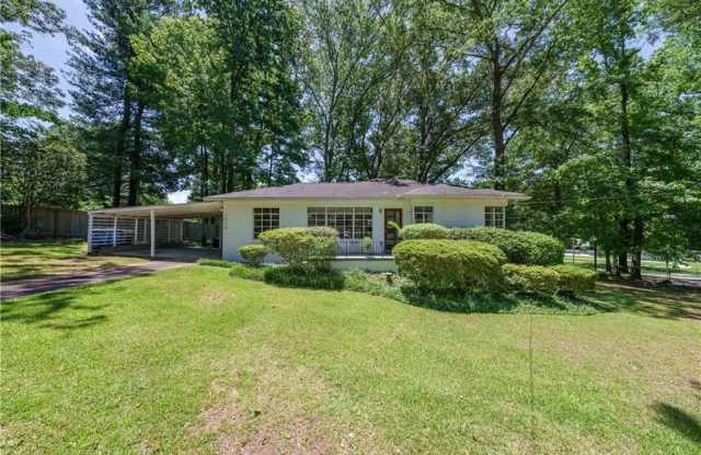 1920 W Forrest Avenue W photos photos