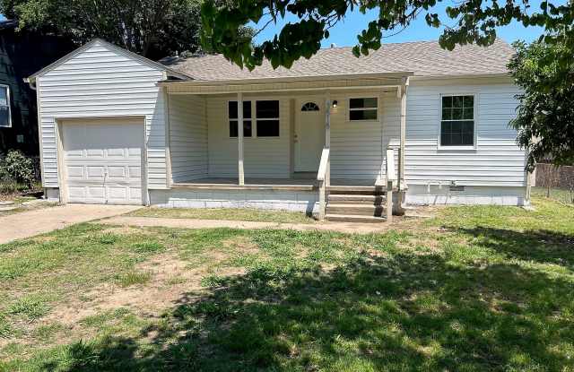 3515 E 4th St photos photos