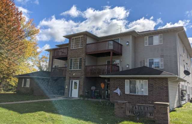 Quiet Neighborhood in Tiffin - 2 Bedroom 1 Bath Condo photos photos Quiet Neighborhood in Tiffin - 2 Bedroom 1 Bath Condo photos photos