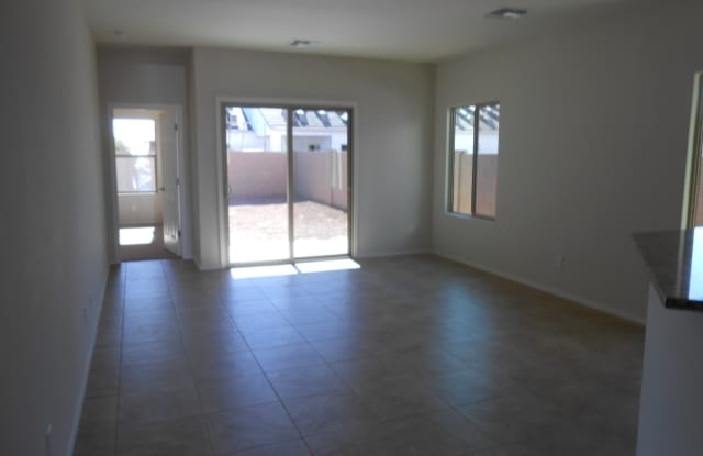 11123 E SANTINO Avenue Gallery 2