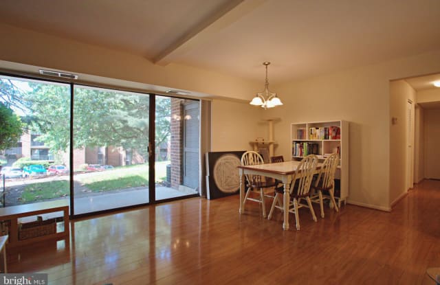 4416 ISLAND PLACE - 4416 Island Place, Annandale, VA 22003