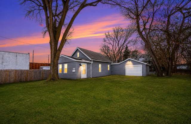 Charming 3 bedroom ranch in Warren - Ready Now! photos photos