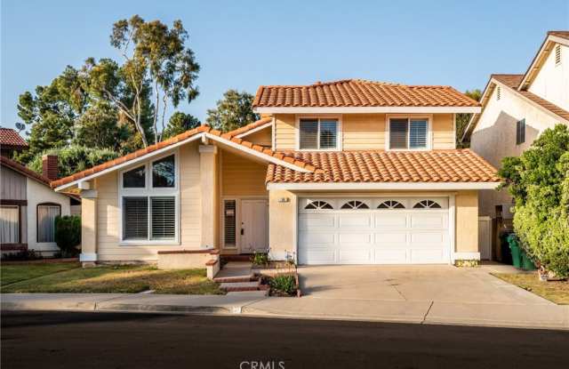56 Plymouth - 56 Plymouth, Irvine, CA 92620