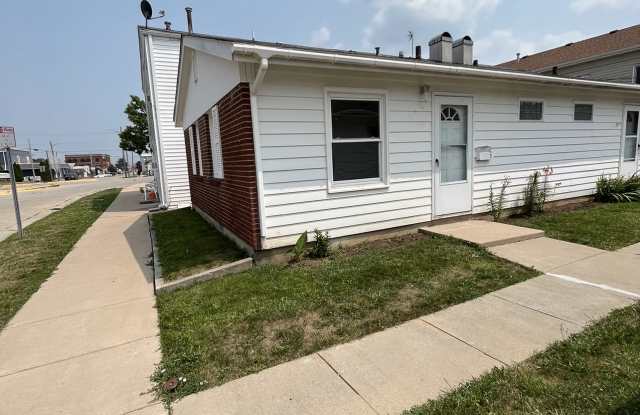 708 4th Avenue - 4 photos photos