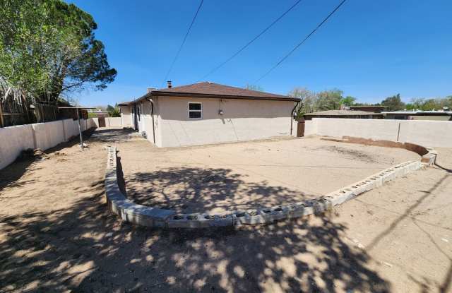 4 bed 2.5 bath Gallery 4