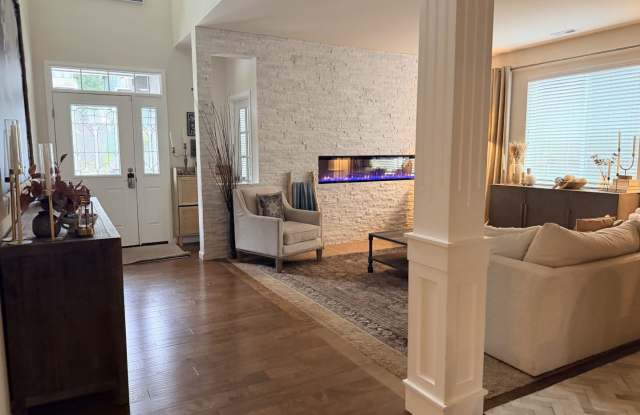 4 Bedroom, 3 Bathroom house, fenced yard, AC, and much more! $4200 per month Gallery 3