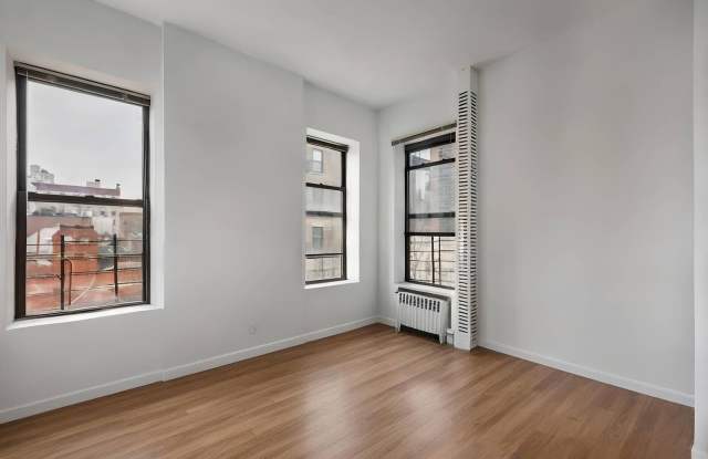 411 Manhattan Avenue photos photos