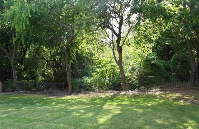 2700 Cypress Point Drive Gallery 4