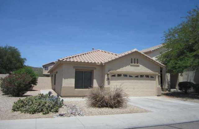 3934 W Hackamore Dr - 3934 West Hackamore Drive, Phoenix, AZ 85083