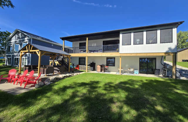 13915 Grandpoint Drive Gallery 4