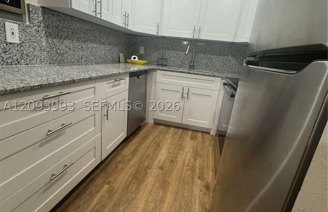 6200 S Falls Cir Dr Gallery 3