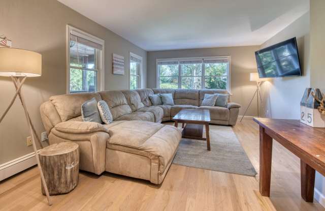25 GLENDALE DR Gallery 4