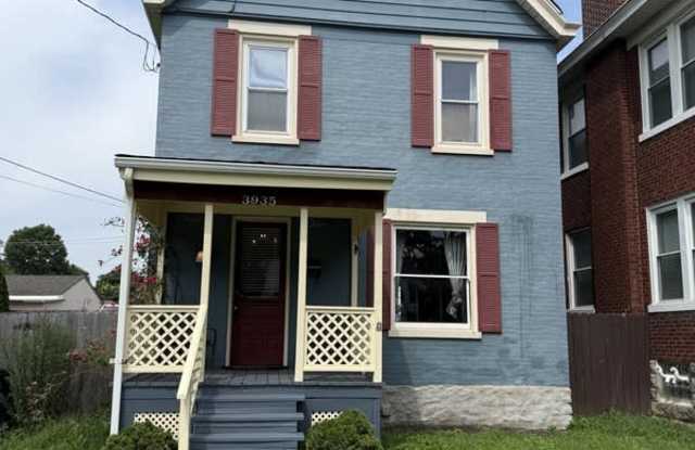 3935 Lindley Ave photos photos