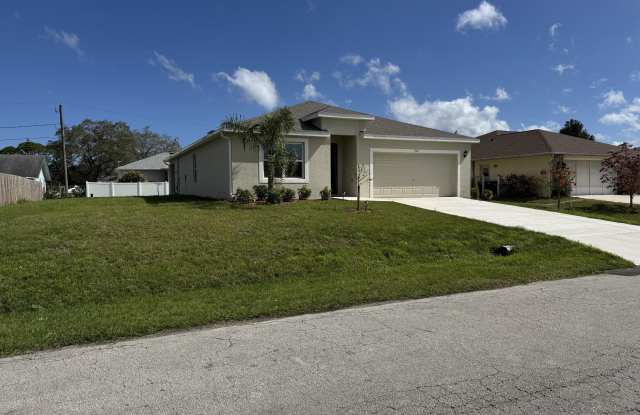 1349 Ashford Avenue NE Gallery 2