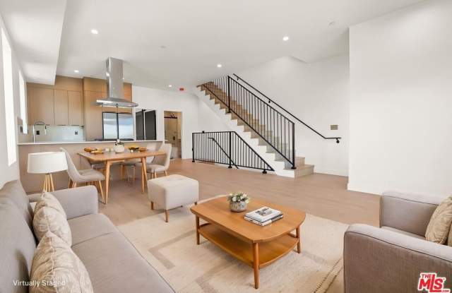 2133 S Longwood Ave photos photos
