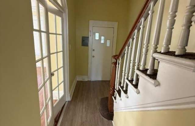 196 Cleveland St photos photos