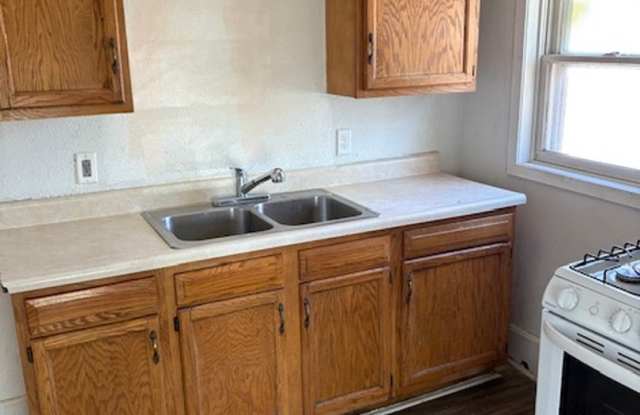 408 Oak Ave - Unit B photos photos