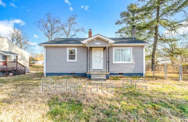 1311 Miles Ave - 1311 Miles Avenue, Hopewell, VA 23860