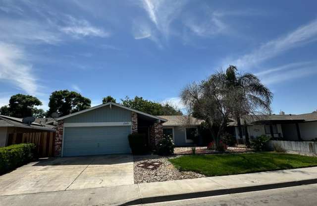 1359 Dove Street photos photos