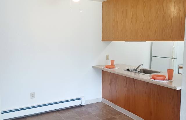 1076 Gateway Dr photos photos