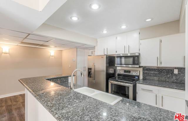 23401 Park Sorrento unit: 30 photos photos