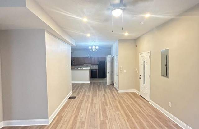 1528 N MASCHER Street Gallery 2