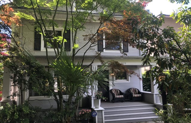 2323 Franklin Avenue East - 2323 Franklin Avenue East, Seattle, WA 98102
