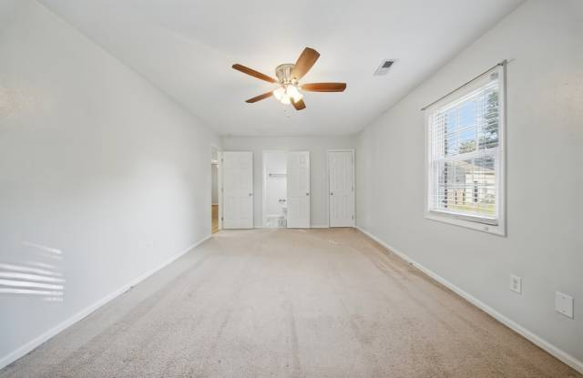 1128 Grandy Court Gallery 3