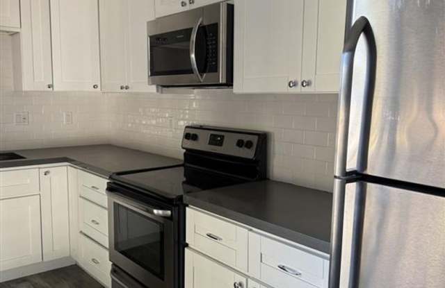 1518 E 3rd St. in Long Beach photos photos