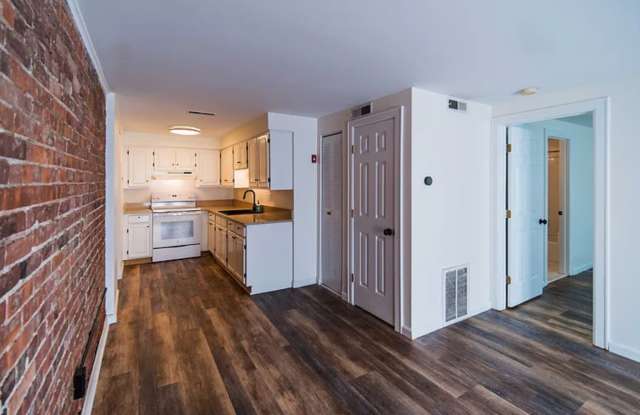 440 Prospect St Apt 1 Gallery 3