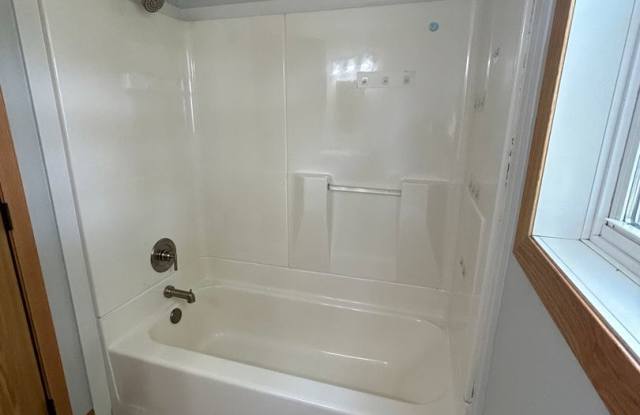 Beautiful, Renovated Single Family  Home! Gallery 4