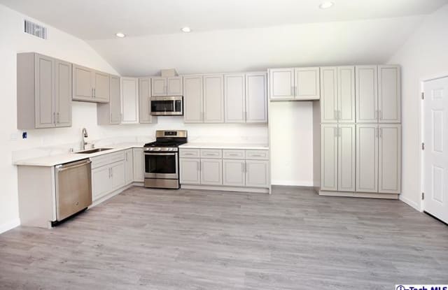 8102 Hinds Avenue - 8102 Hinds Avenue, Los Angeles, CA 91605