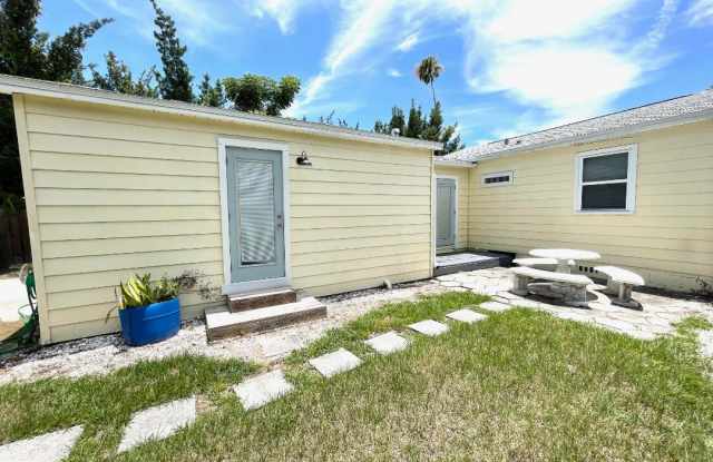 1221 35th Avenue North photos photos