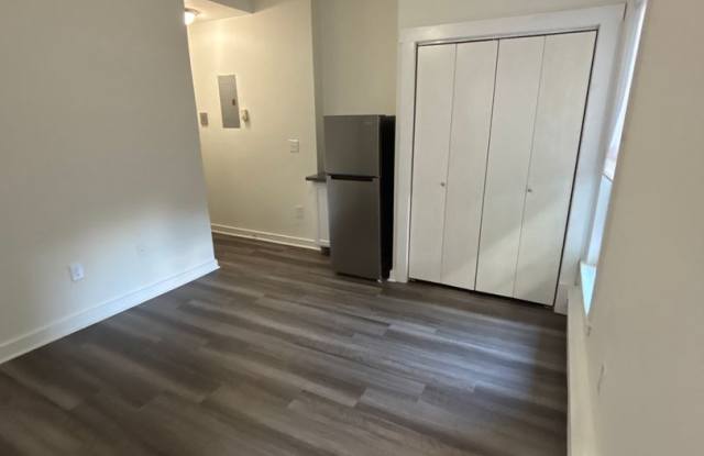 Sunny Allston Studio Near Boston Landing & Green Line photos photos
