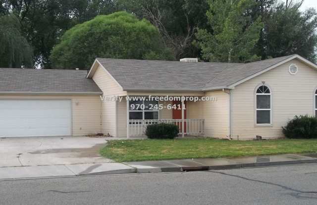 Fruita Home!! - 501 Sabil Drive, Fruita, CO 81521