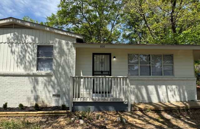 808 Mohawk Ave photos photos