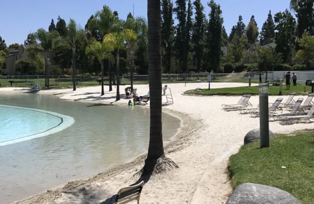 2063 LAKERIDGE CIRCLE, #104 - 2063 Lakeridge Cir, Chula Vista, CA 91913