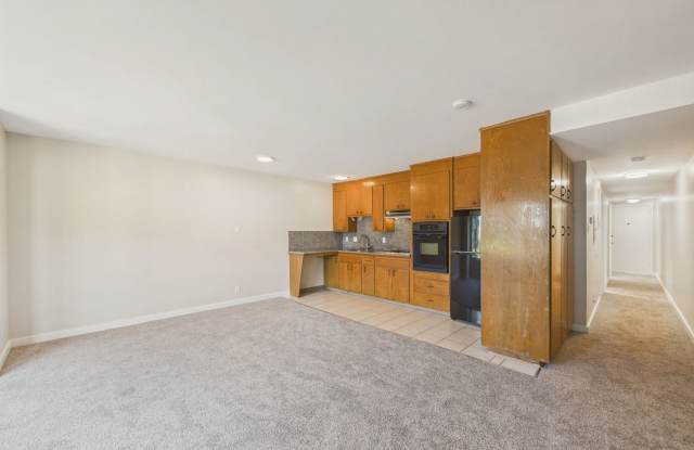 Outer Richmond 2 Bedroom / 2 Bathroom – Covered Parking Available Gallery 3
