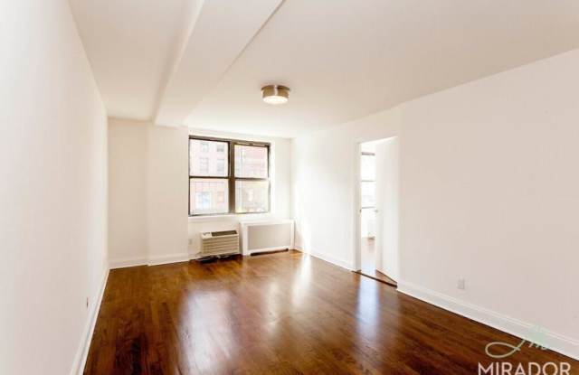 255 West 14th Street photos photos