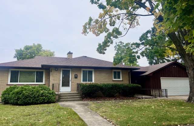 1160 W Marion Street - 1160 West Marion Street, Joliet, IL 60436 1160 W Marion Street - 1160 West Marion Street, Joliet, IL 60436