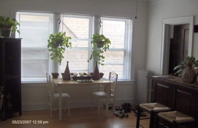 4915 North Hoyne Avenue Gallery 3