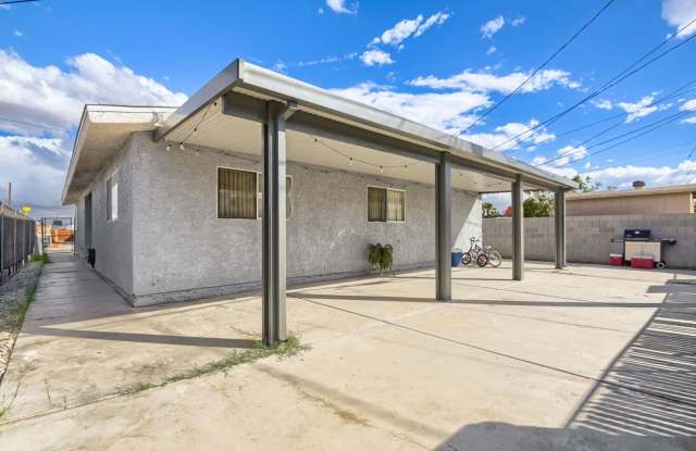 2-Bedroom Home with Large Backyard, Covered Patio & Laundry Room Gallery 1