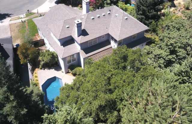 Beautifully Updated 5 Bedroom, 4 Bath Home Near Rincon Valley – Available June 1st! photos photos