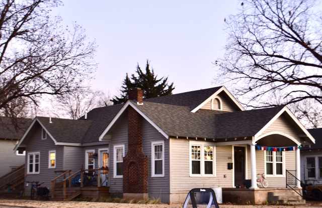 1101 S. Duncan Gallery 1