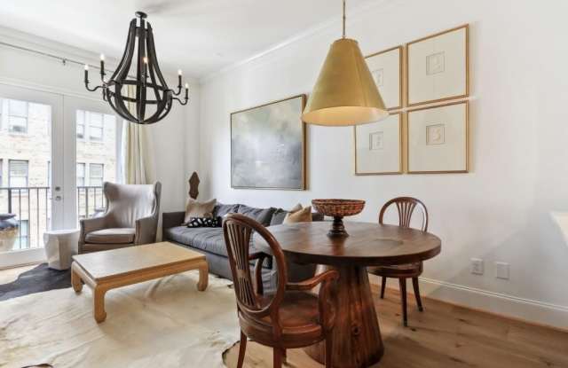 2255 Peachtree Road NE unit: 825 photos photos